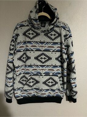 Original Deluxe Gray Aztec Print Pullover Hoodie with Blue and Brown Accents